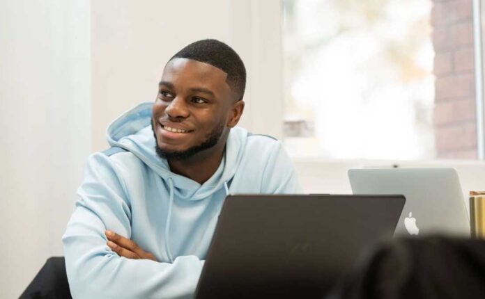 How to Start a Profitable Online Business with Low Investment